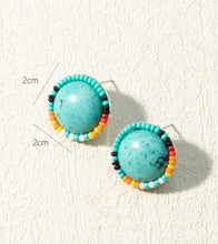 Load image into Gallery viewer, Beaded round stud earrings