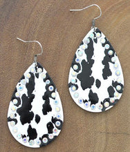 Load image into Gallery viewer, Cowhide design metal earrings