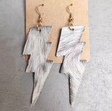 Load image into Gallery viewer, Lightening bolt earrings