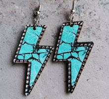 Load image into Gallery viewer, Lightening bolt earrings