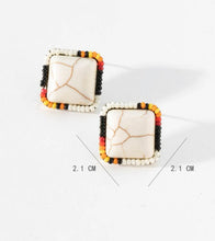 Load image into Gallery viewer, Beaded stud earrings